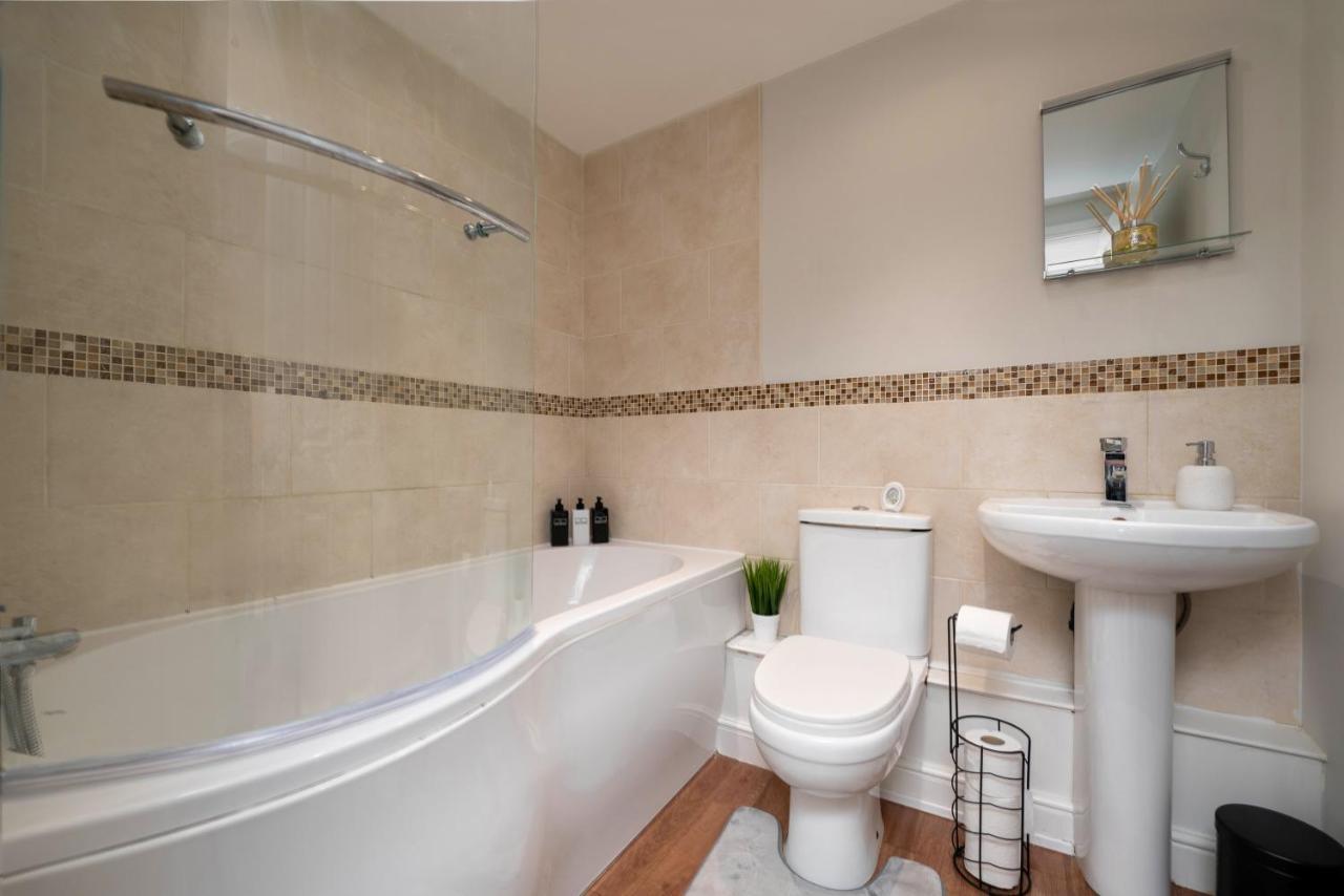 Stunning 3 Bed With Parking & Garden Villa Market Rasen Exterior photo