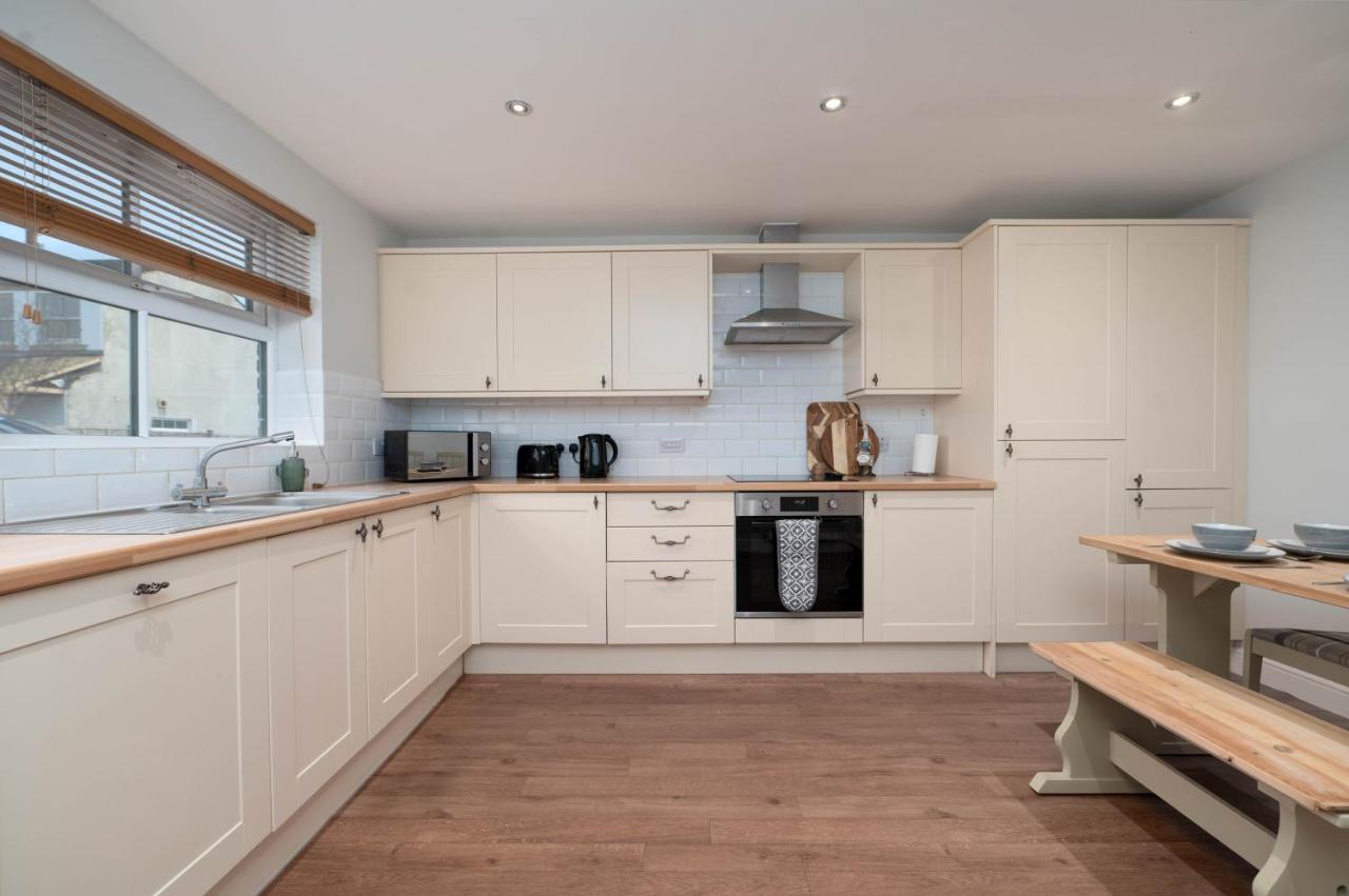 Stunning 3 Bed With Parking & Garden Villa Market Rasen Exterior photo